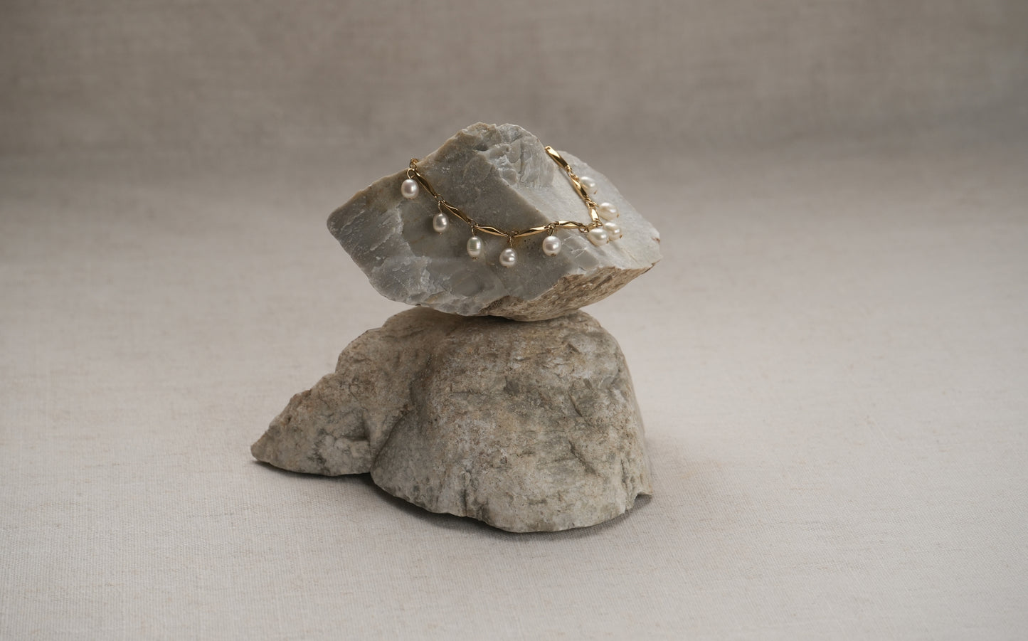 Dangly Freshwater Rice Pearl Bracelet - Elena