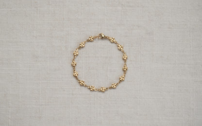Floral Chain Minimalist Bracelet - Clara