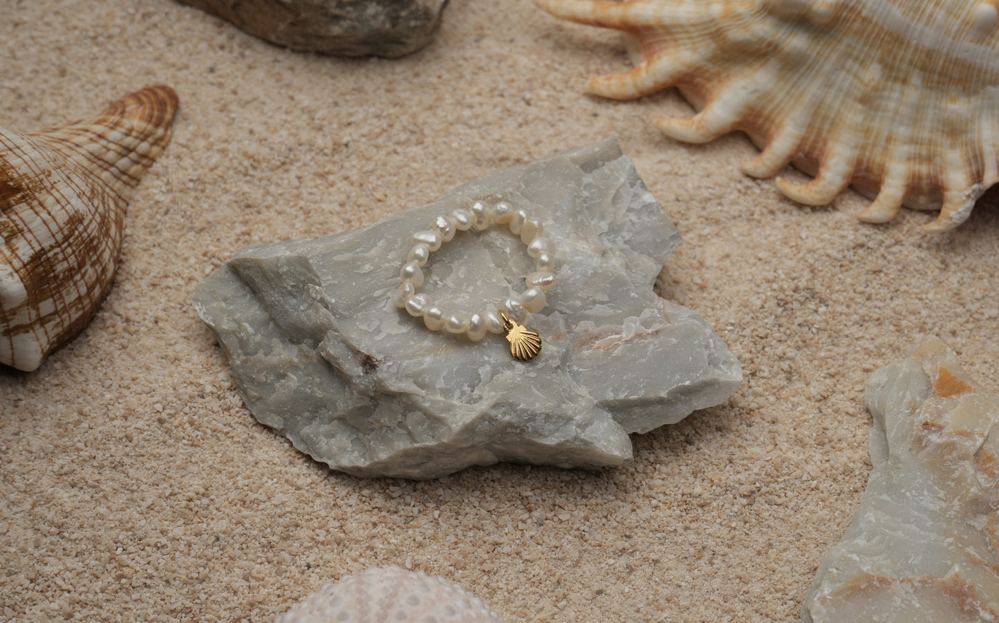 Freshwater Baroque Mini Gold Shell Pendant Stretchable Ring - Yuna's Ring