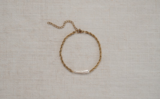 White Biwa Freshwater Pearl With Rope Chain Bracelet - Lucy
